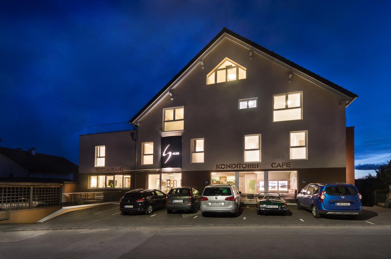 Hotel Restaurant Sailer Seewalchen Exterior photo